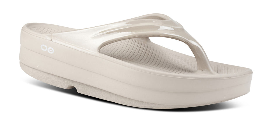 OOFOS Women's OOmega Recovery Thongs, Nomad – oofos.com.au