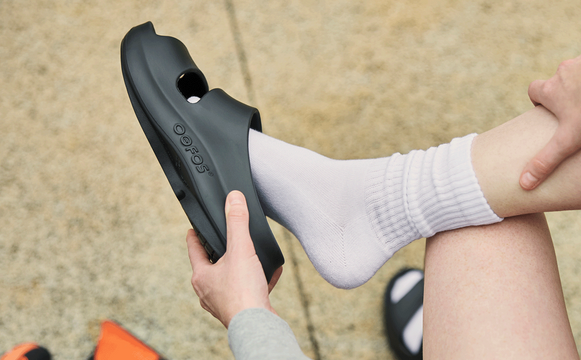 Women's OOyea Slide - Black