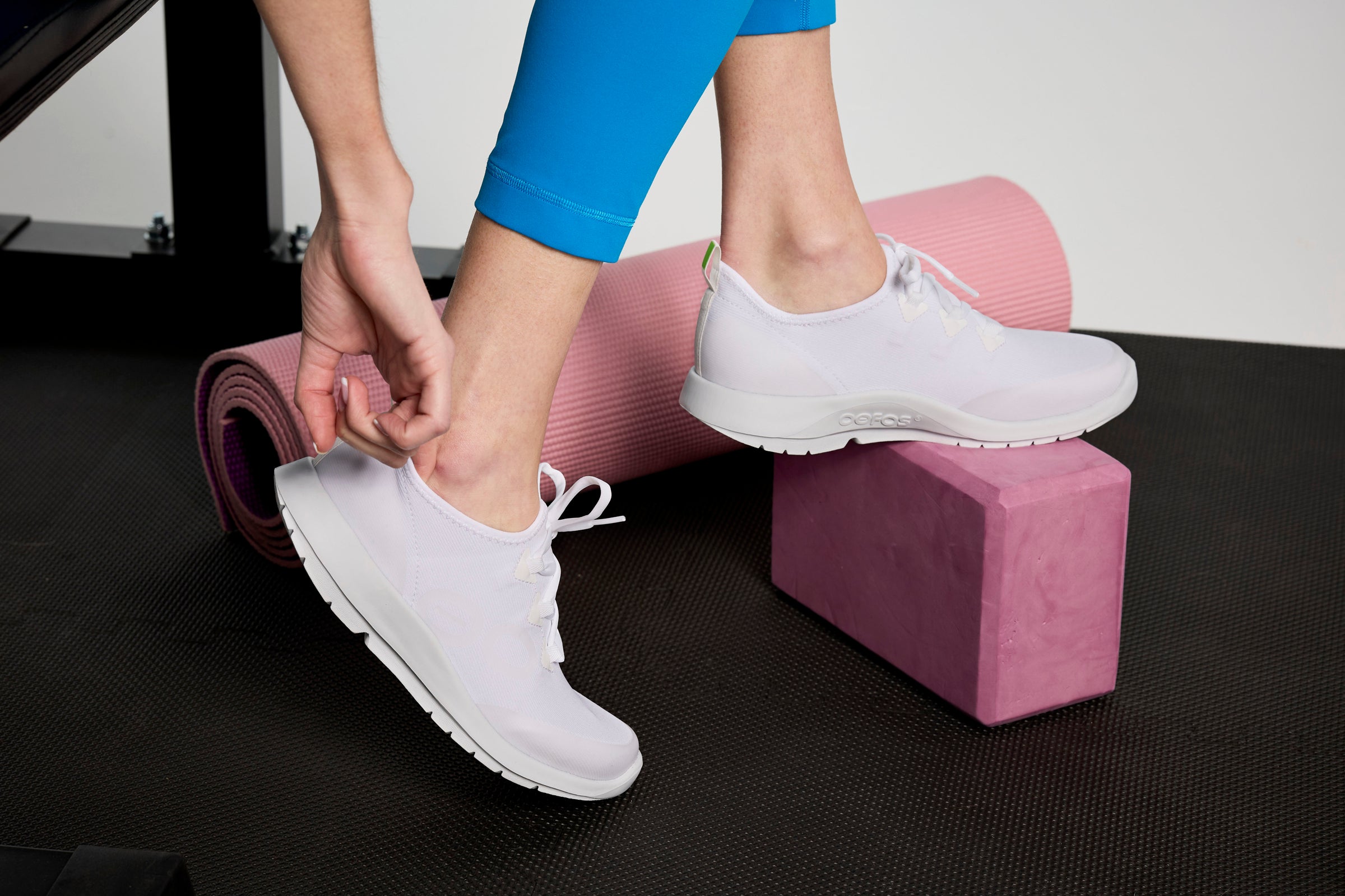 Women's OOmg Sport Lace Shoe - White
