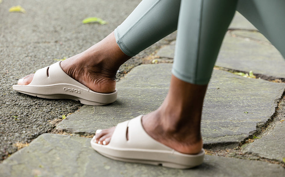 OOFOS Women's OOahh Recovery Slides, Nomad – oofos.com.au